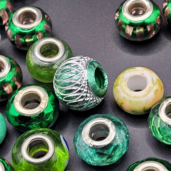 NEW-40 pc Randomly Mixed Large Hole European Beads - Picture 5 of 6